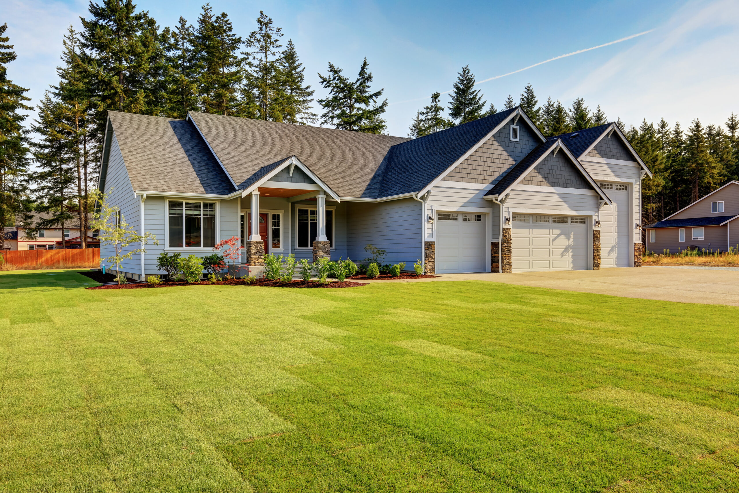 Asphalt shingle roof on St. Petersburg home repaired by Universal Roof & Contracting
